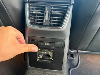 Škoda OCTAVIA RS 2.0 TDi DSG 4x4 FullLED NAVI KAMERA TAŽNÉ - 16