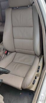BMW E34 540i manuál - 16