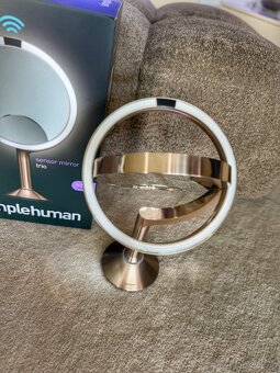Luxusní, kosmetické zrcadlo s led SIMPLEHUMAN - 16
