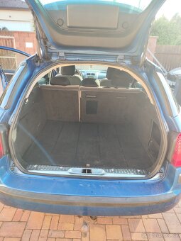 Peugeot 407 SW - 2.0 HDI 100 KW - veterán s duší i historií - 16