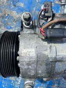 náhradni dily na motor OM 642.858 - 16