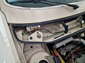 Prodám Lancia Beta 1600 hpe - 16