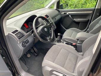 VW Touran 1,4 TSI 103 KW 7 míst nové rozvody - 16