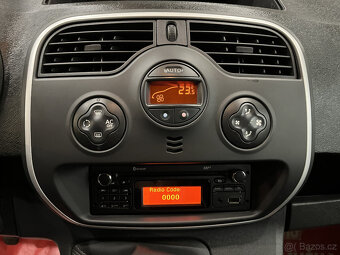 Renault Kangoo Expres 1.5dci, 66kW, 2015, 5 míst, BEZ ZÁVAD - 16