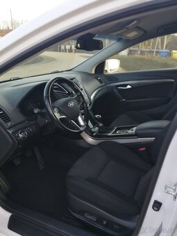 Hyundai i40 sedan, 1.7 crdi, nehavarováno - 16