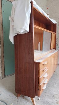 Lakovaný nábytek - 16