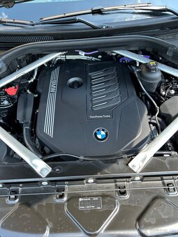 BMW X6 xDrive 40i, r.v. 2022 - 16