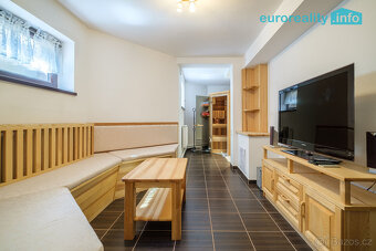 Prodej, rodinný dům, 314 m2, Karlovy Vary - Mezirolí - 16