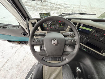Volvo FM 460 6x2 - 16