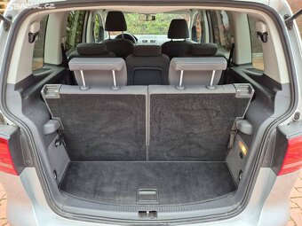 VW Touran 2.0TDI 103kW,DSG,7.míst,navi,178tis.km serviska - 16
