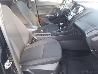 Ford Focus 1.5 TDCi, 2015, pěkný stav - 16