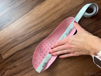 Dámské běžecké boty Adidas Solar Boost - 16