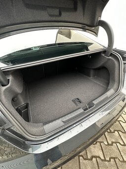 2024 Audi A3 Sedan 2.0 TFSI Quattro, 8 000 Km, DPH - 16