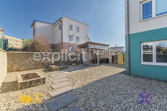 Prodej bytu 3+kk 65 m2 s vlastní zahradou 127 m2 a dvěmi stá - 16