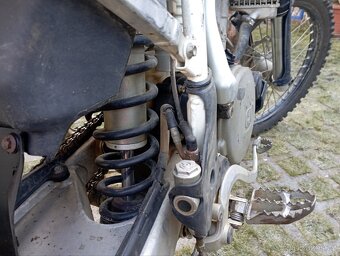 Husqvarna - 16