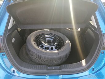 Mazda 2 1.5i 66kw r2018-91000kmNAKAMAxenonKameraVyhřSed - 16