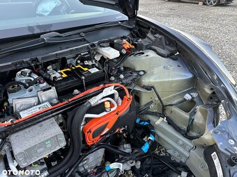 VÝKON ZDVIHU TESLA 3  DVOJITÝ MOTOR S DLOUHÝM DOSAHEM  Rok v - 16