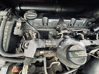 🚗 Peugeot 307 SW 2.0 HDI (7 míst) - 16