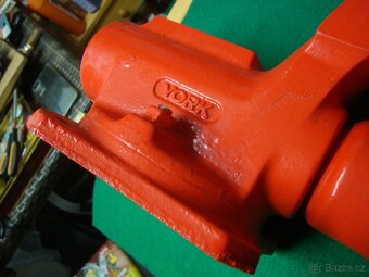 Svěrák YORK 100L 100mm červený zachovalý PC: 3700Kč - 16