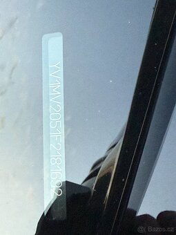 Volvo V40 T2 88kw 1.6 benzín manuál - 16