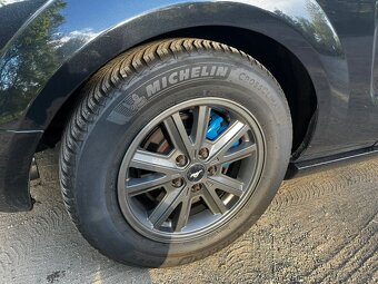 Mustang 4.0 V6 perfektní stav - 16