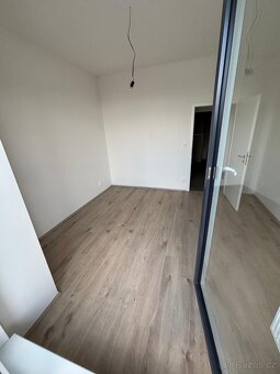 Pronájem novostavba bytu 2+kk 45m² + terasa 66m² + balkon - 16
