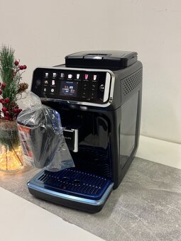 Kávovar Philips EP5500 LatteGo - 16