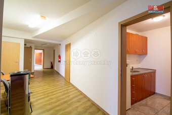 Prodej kancelářského prostoru, 401 m², Praha 10 - Hostivař - 16