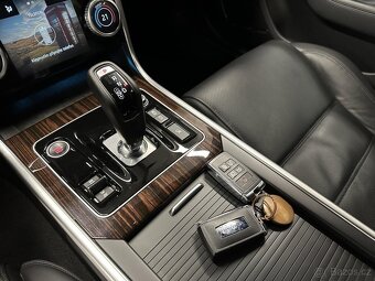 Jaguar XE, 221kw 4x4 CZ DPH - 16