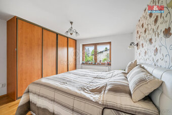 Prodej rodinného domu, 370 m², Borová - 16