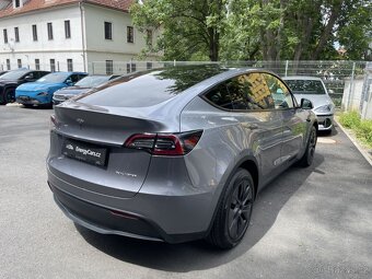 Tesla Y Long Range 4WD 12/2024 - 16