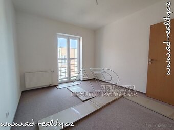 Prodej koncového řRD 4+1 [125m2] se zahradou, 2x parking, Če - 16