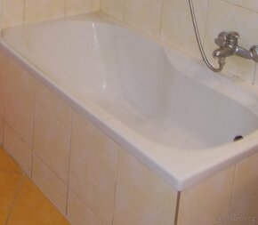 KNIHY VŠECH ŽÁNRŮ+AKRYL VANA 120 CM VĚCI DO DOM. - 16