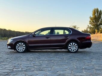 Škoda Superb - 16