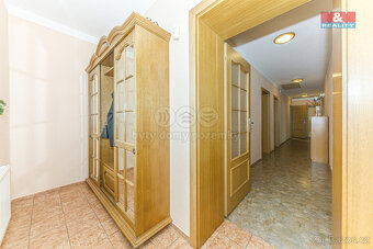 Prodej bytu 5+1, 149 m², Praha, garáž, zahrada, bazén - 16