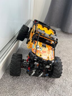 LEGO TECHNIC RC EXTRÉMNÍ TERÉŇÁK 4×4 - 16