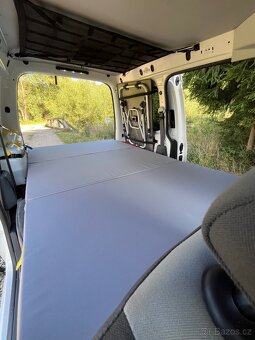 VW CADDY 2.0 CR TDI 4x4 / M1 / VESTAVBA S PŘÍSLUŠENSTVÍM - 16