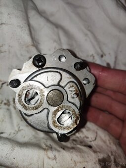 Dily motoru xt600 - 16