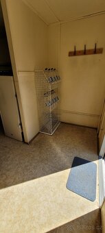 Prodej obchodního stánku (noviny, trafika, občerstvení) o vý - 16