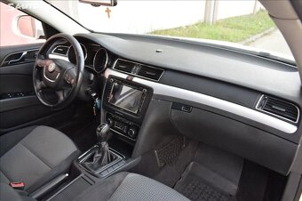 Škoda Superb 2,0 TDI AMBITION/MANUÁL/NAVI/ - 16