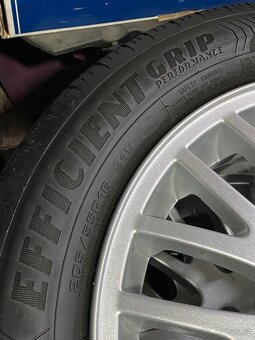 ALU kola Style 5x100 ET42 Octavia 205/55 R16 - 16