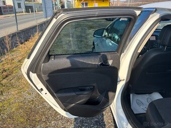 Opel Astra 2016, 103kw, TOP - Auta na splátky BEZ registrů - 16
