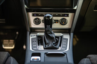 VW-PASSAT-B8-110KW-DSG-SEDAN-ČR-CARPLAY-TAŽNÉ-ROZVODY-TOP - 16