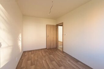 Pronájem dvoupodlažního řadového domu 4kk, 129m2 - 16