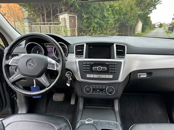 MERCEDES ML 350 CDI 190 kW BEZ MĚCHŮ RV2012 SERVIS POUZE MB - 16