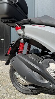 Piaggio MP3 HPE 300 Sport, koupeno jako nové v ČR - 16