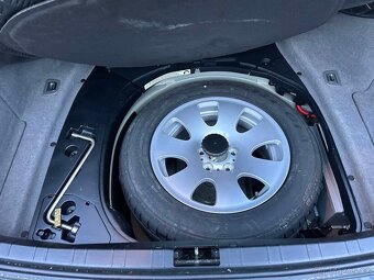 Bmw e65 740i facelift - 16