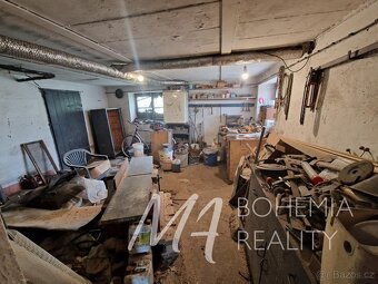 Prodej rodinného domu s velkou zahradou 2.302 m2. Mělník - V - 16