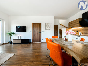 Nový dům s dvěma apartmány - Bližší Lhota, klidná strana pře - 16