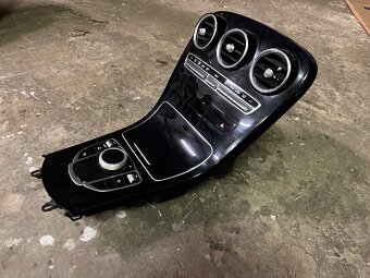 Mercedes w205 - 16